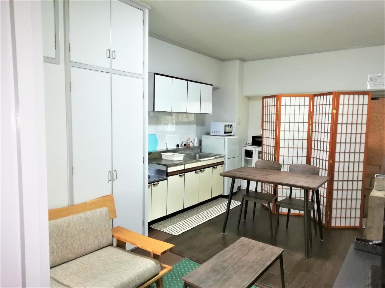 Near Tram Apartment Окаяма Екстер'єр фото